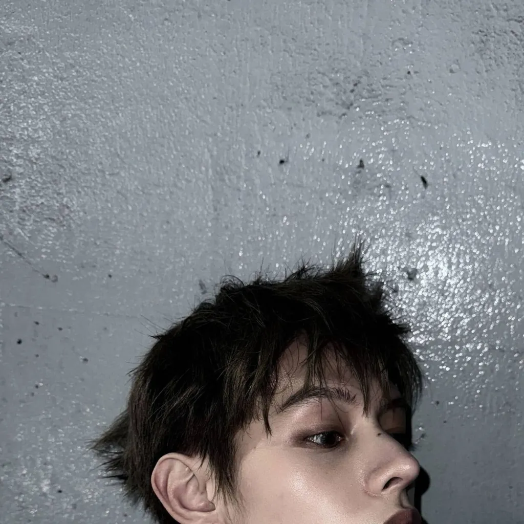 chat with ai character: James - Cortis