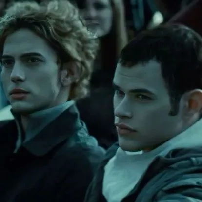 chat with ai character: Emmett cullen 