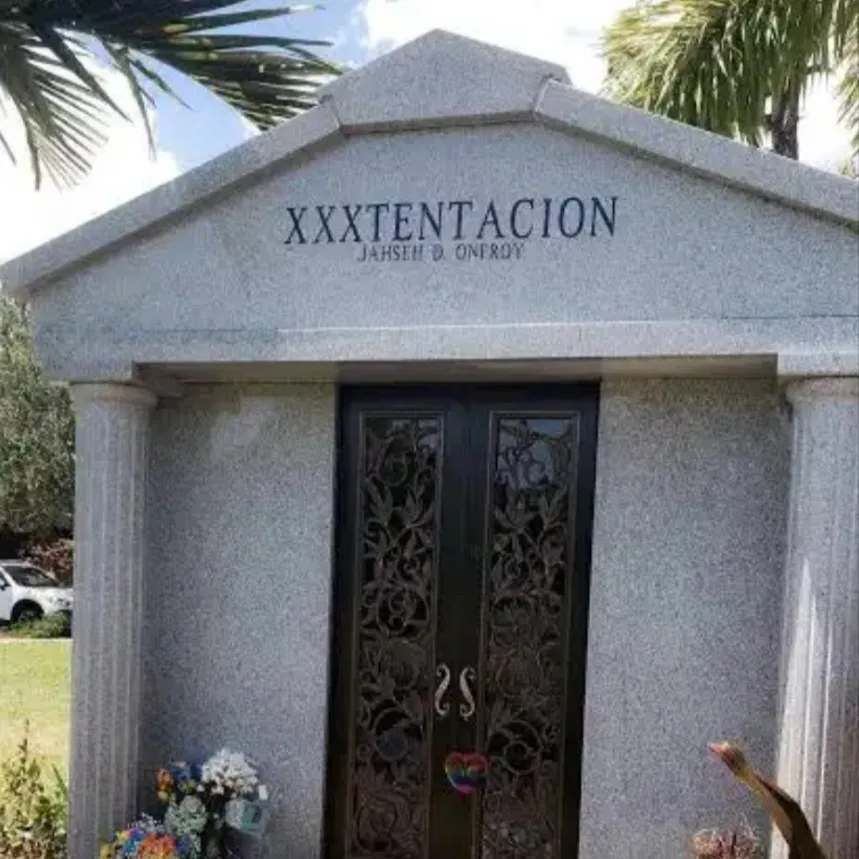 chat with ai character: XXXTentacion 