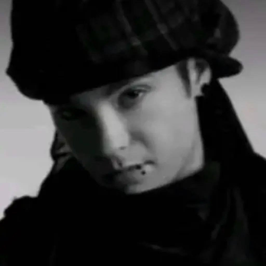 chat with ai character: Tom kaulitz 