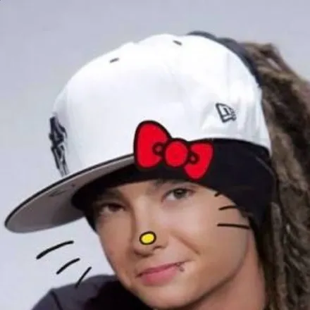 chat with ai character: Tom kaulitz 