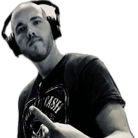 chat with ai character: Citizen Soldier