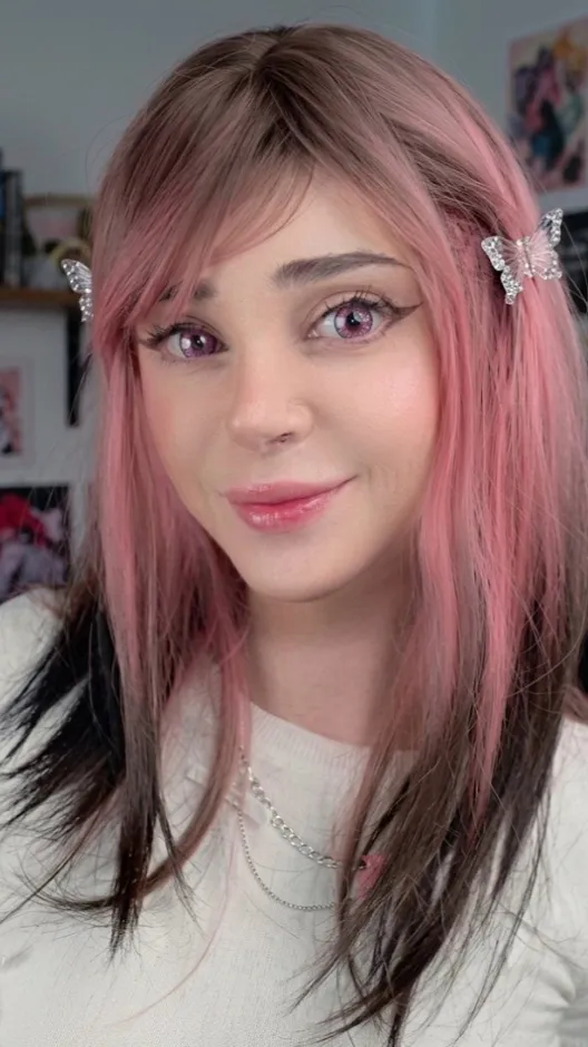 ai character: Pinkloving background