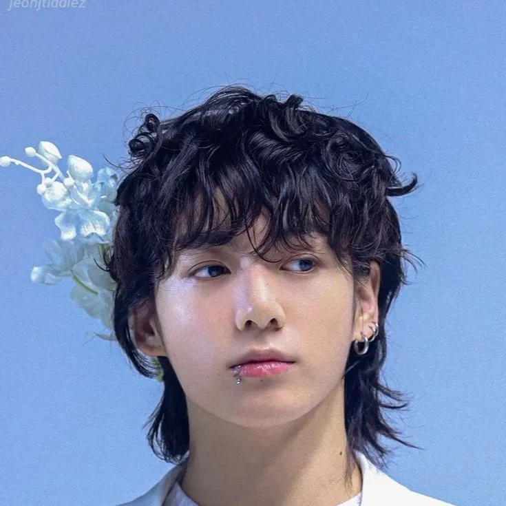 chat with ai character: Jungkook 🐰