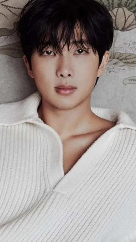 ai character: RM 🐨 background
