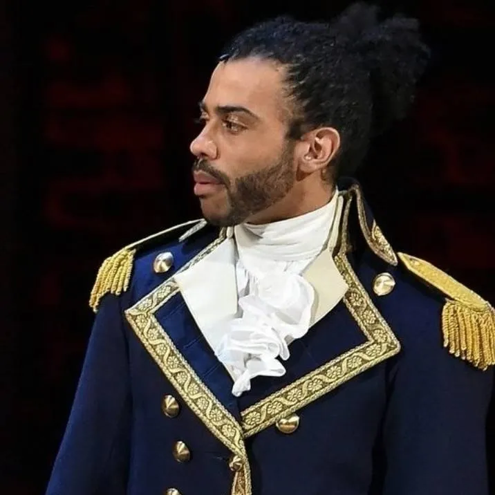 chat with ai character: LaFayette