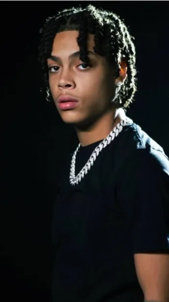 ai character: Sugarhill ddot background