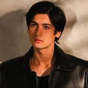 chat with ai character: mark Keifer Watson