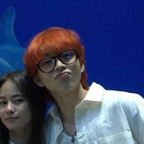 chat with ai character: Yuri hanamitchi 