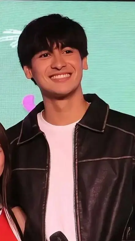 ai character: Keifer Watson  background