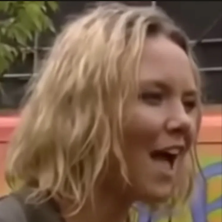 chat with ai character: Janine Butcher