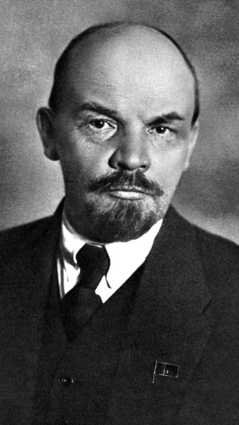 Talkie AI - Chat with Vladimir Lenin!
