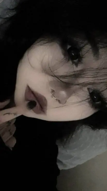 ai character: goth mommy  background