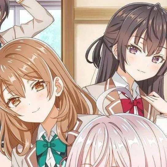 chat with ai character: Alya,Masha y Yuki🥰