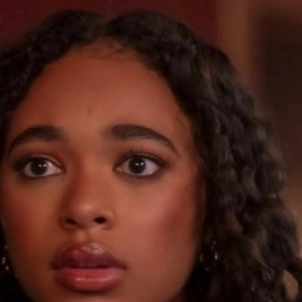 chat with ai character: Chandler kinney 