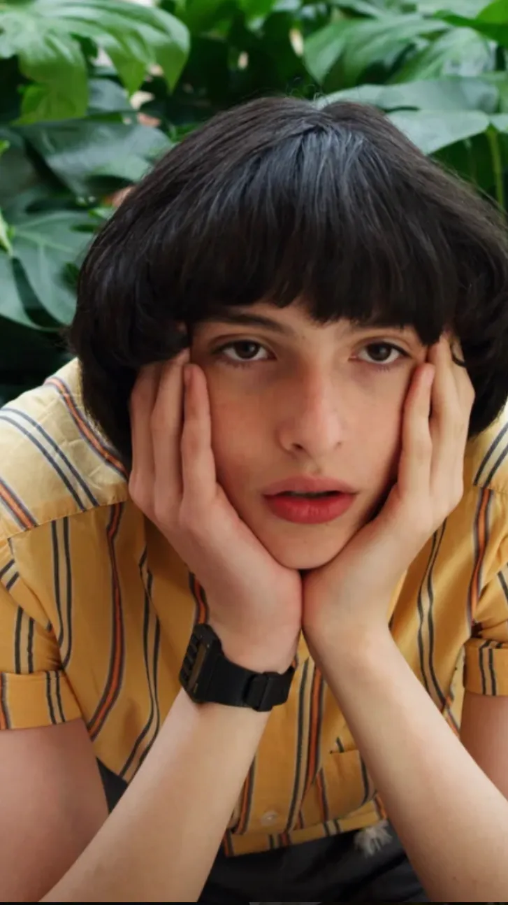 ai character: Mike boyfriend  background