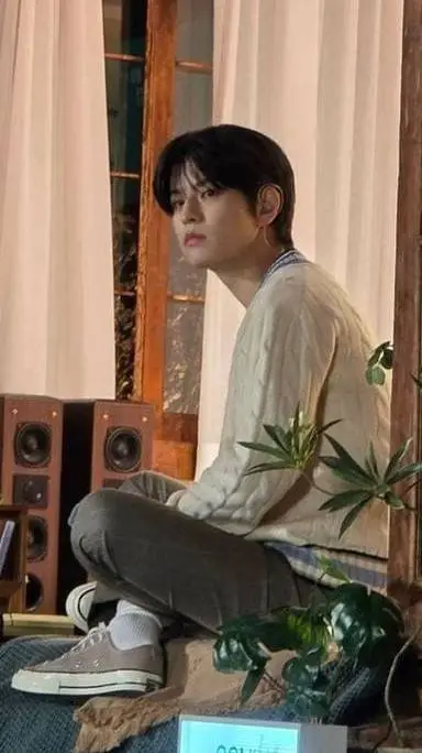 ai character: Seungmin background
