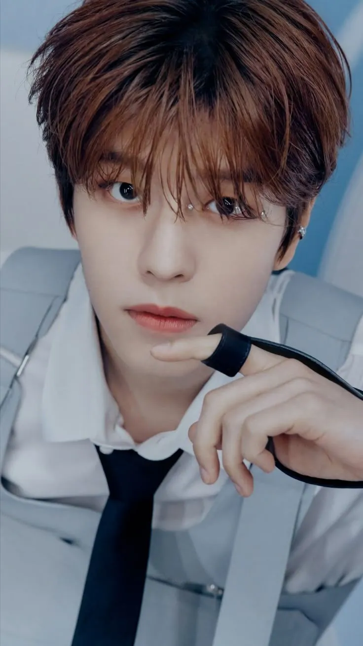 ai character: Kim Seungmin (SKZ) background