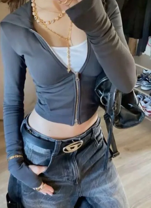 chat with ai character: Ashley 