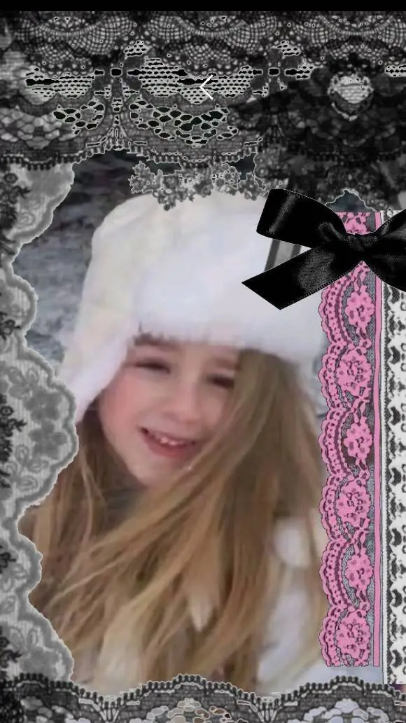 ai character: Chloe Dance moms🌷🦴 background
