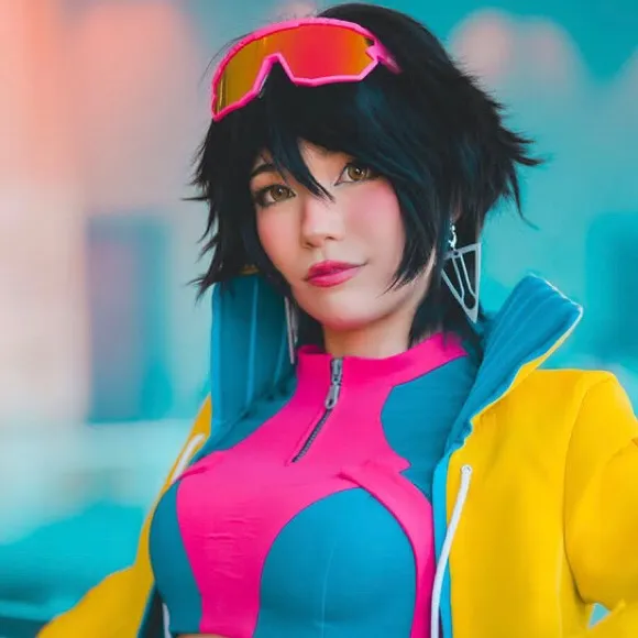 chat with ai character: Jubilee