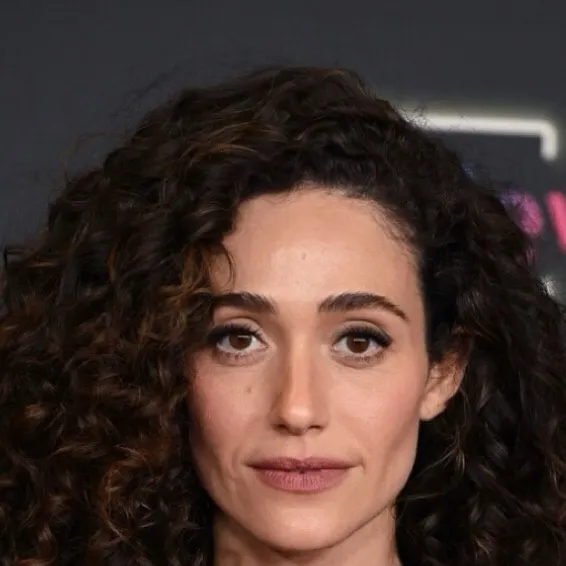 chat with ai character: Emmy Rossum