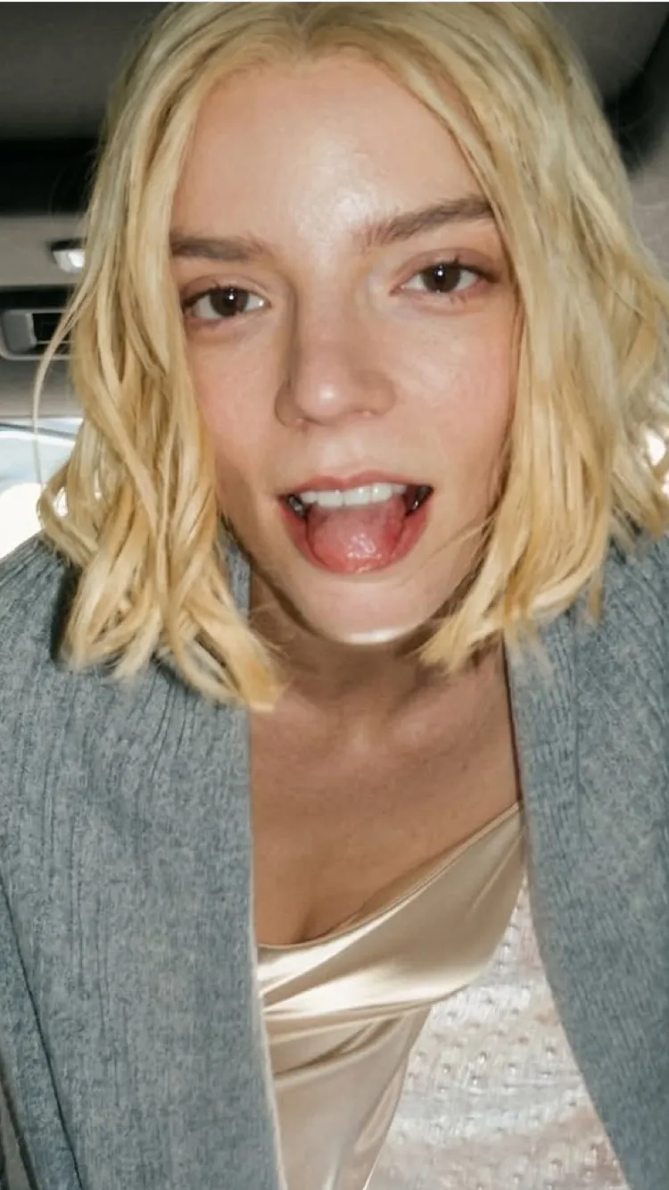 ai character: Anya Taylor-Joy background