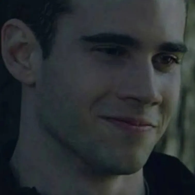 chat with ai character: Arès