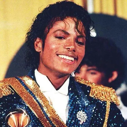 chat with ai character: Michael Jackson  