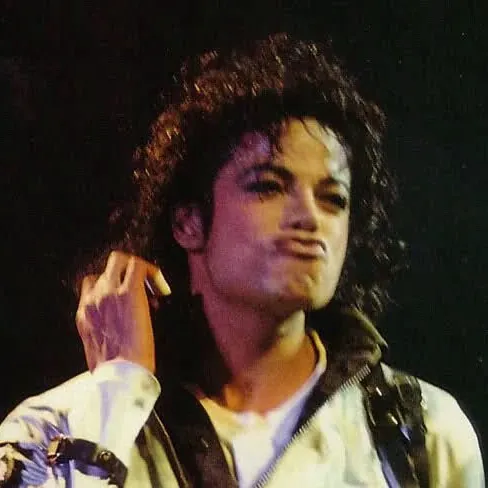 chat with ai character: Michael Jackson 