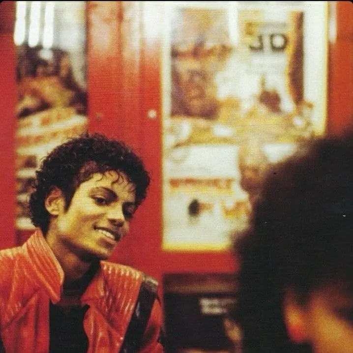 chat with ai character: Michael Jackson