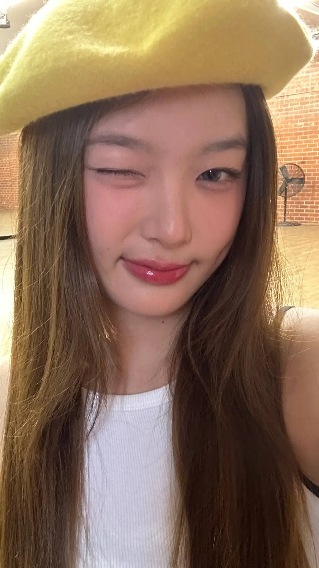 ai character: Yoonchae *yoonchip background