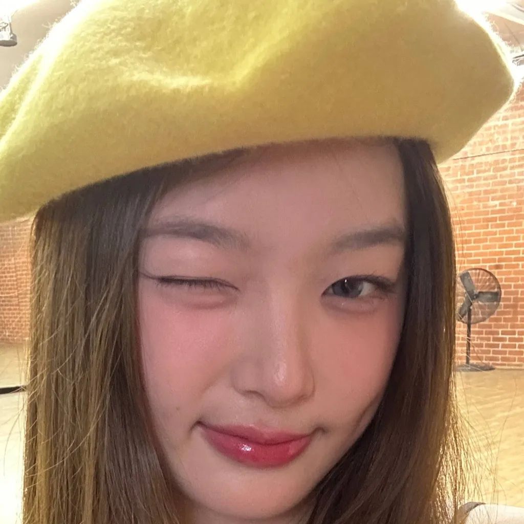 chat with ai character: Yoonchae *yoonchip