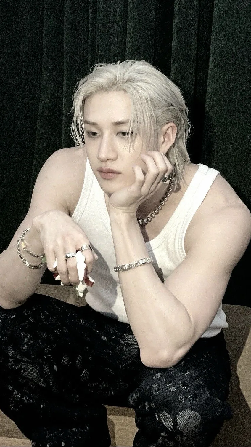 ai character: Bangchan background