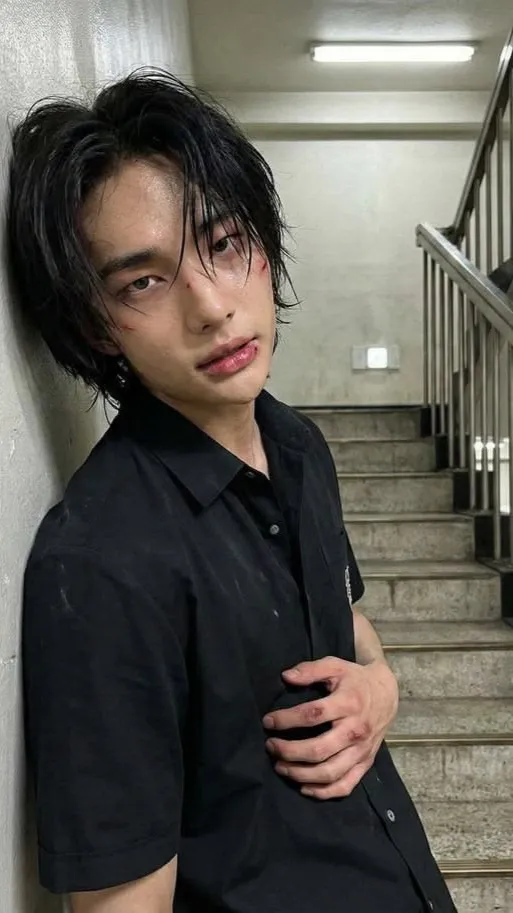ai character: Hyunjin Pt.2 background
