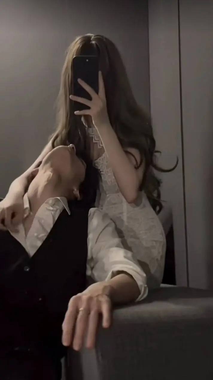 ai character: Lucas  background