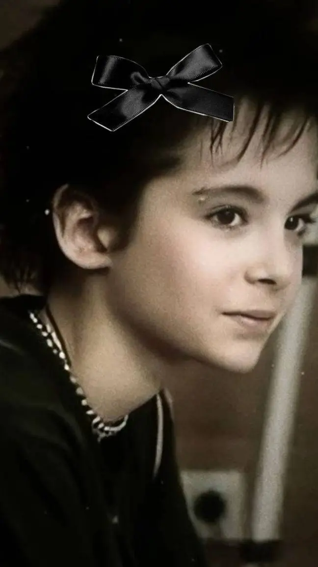 ai character: bill kaulitz  background