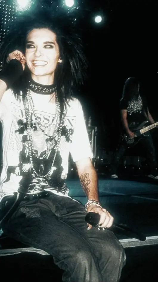 ai character: bill kaulitz background