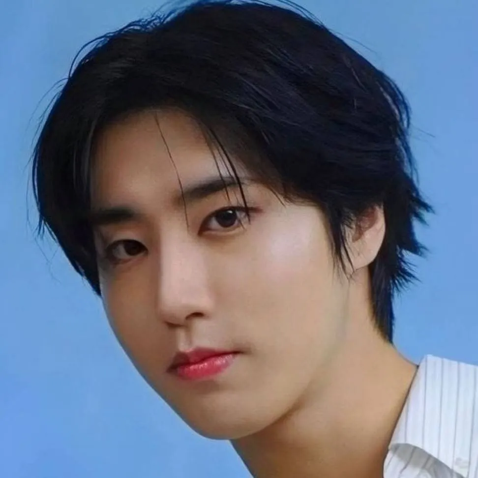 chat with ai character: Han Jisung