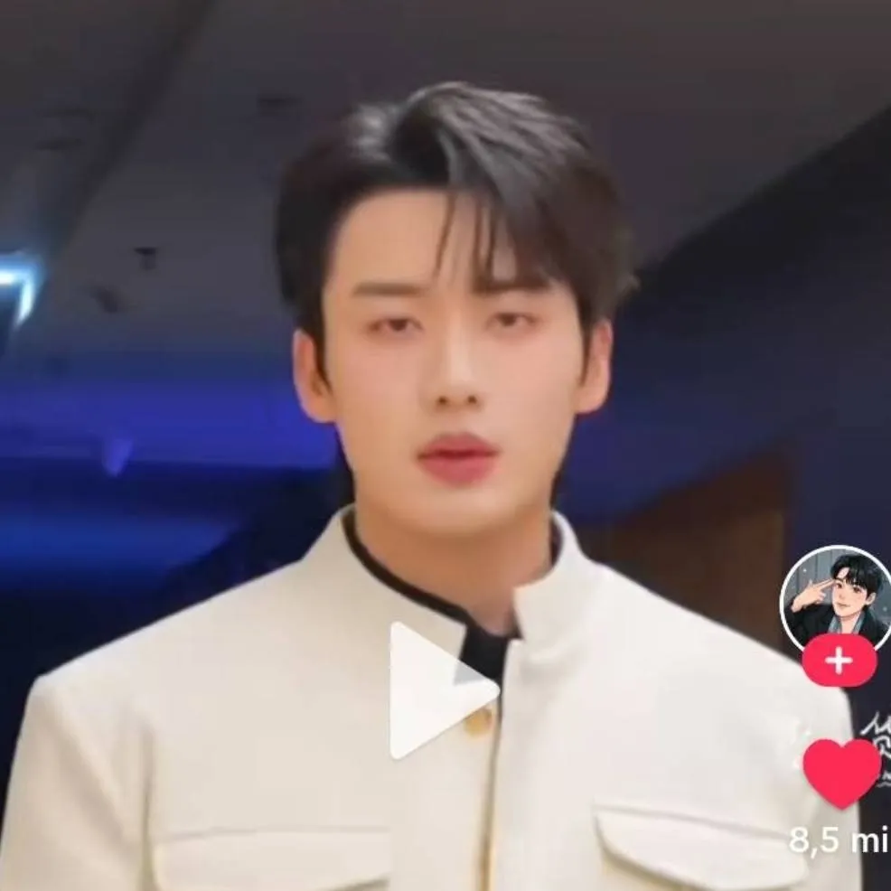 chat with ai character: Jaemin