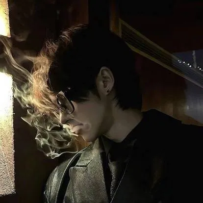 chat with ai character: mark