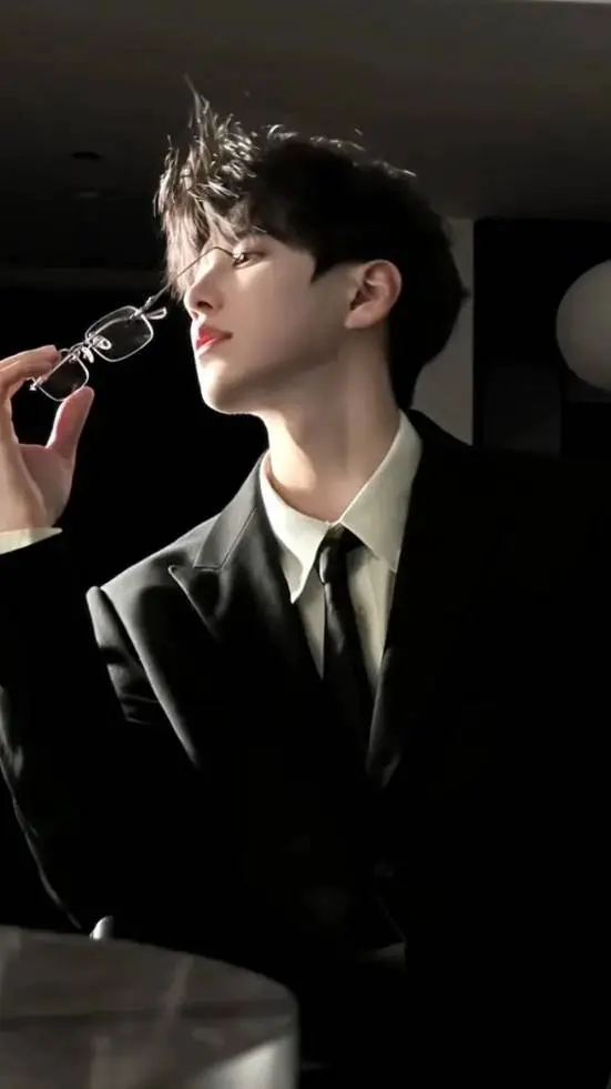 ai character: mark background