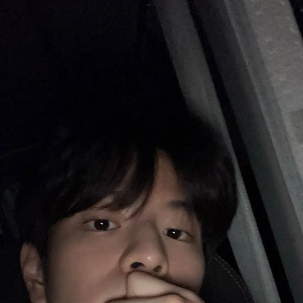 chat with ai character: Seungmin 