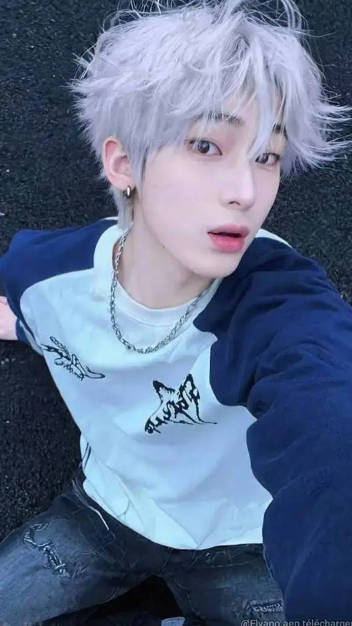 ai character: Sunoo~ background