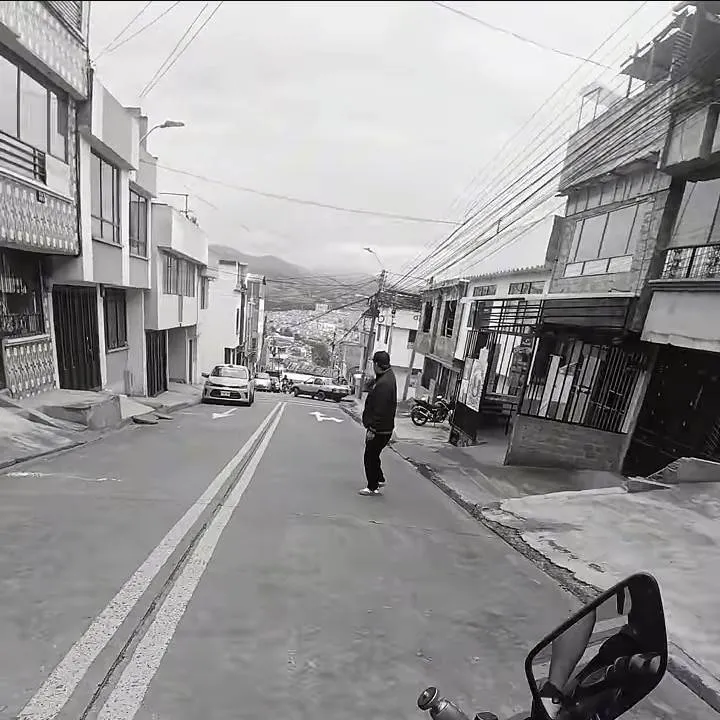 chat with ai character: Accidente 