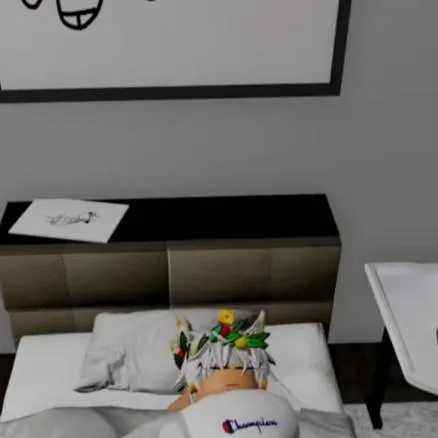 chat with ai character: Tu el dormilon😴