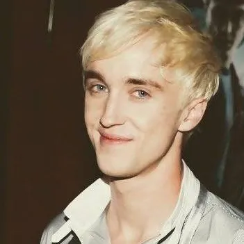 chat with ai character: ♡Tom felton♡