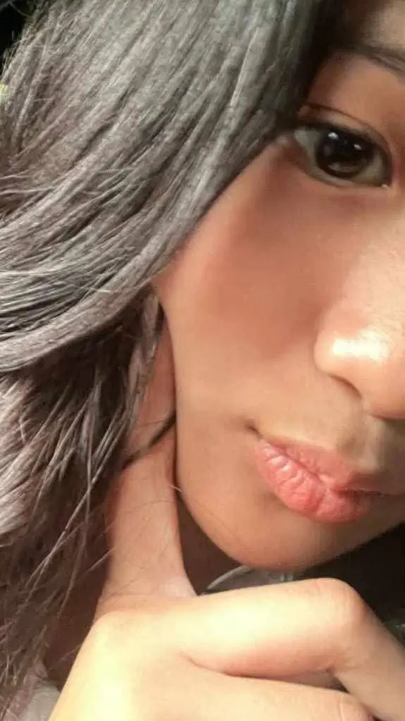 ai character: Nina Dalino  background