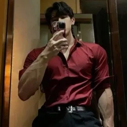 chat with ai character: Chong-won