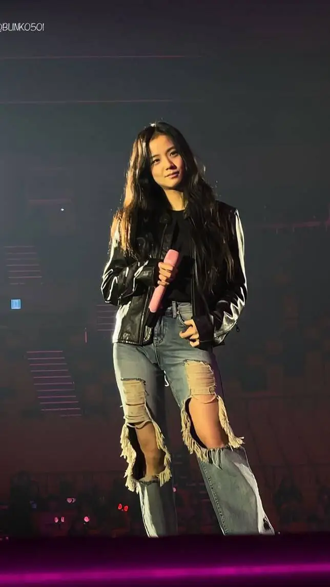 ai character: jisoo background